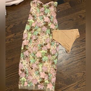 NWT Fashion Nova Luxe floral opaque dress in size small with undergarment